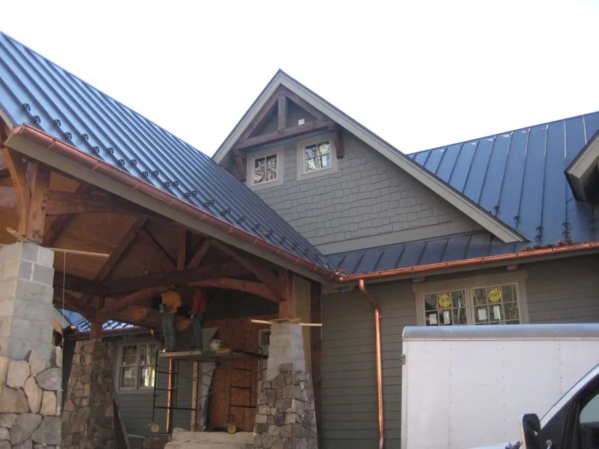 Craftsman Roofing team delivering quality roofing work in Hollydale